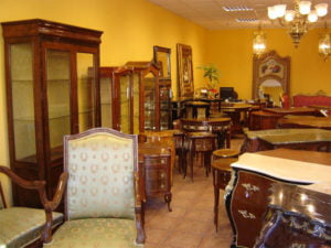 compradores de muebles usados